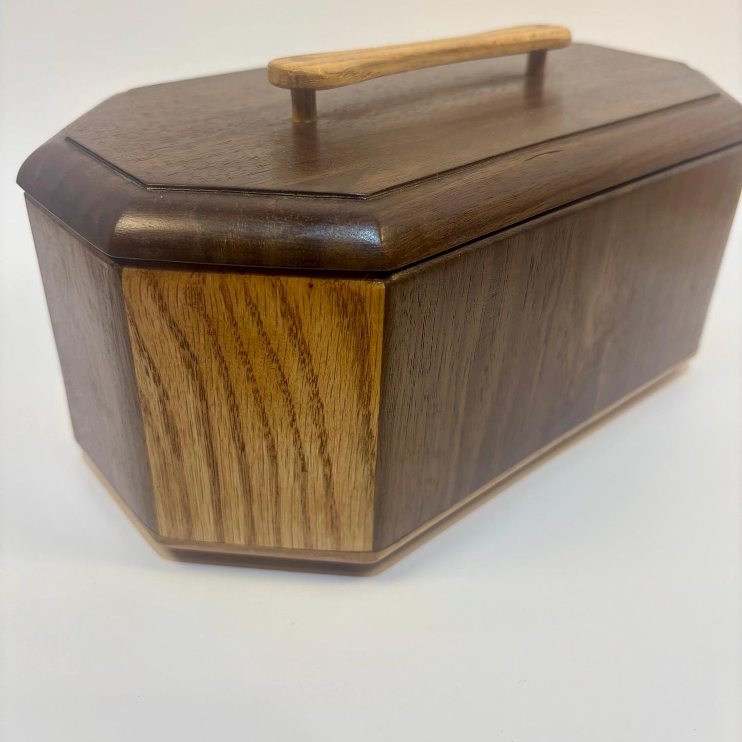 Walnut & Oak Keepsake box / Countertop box