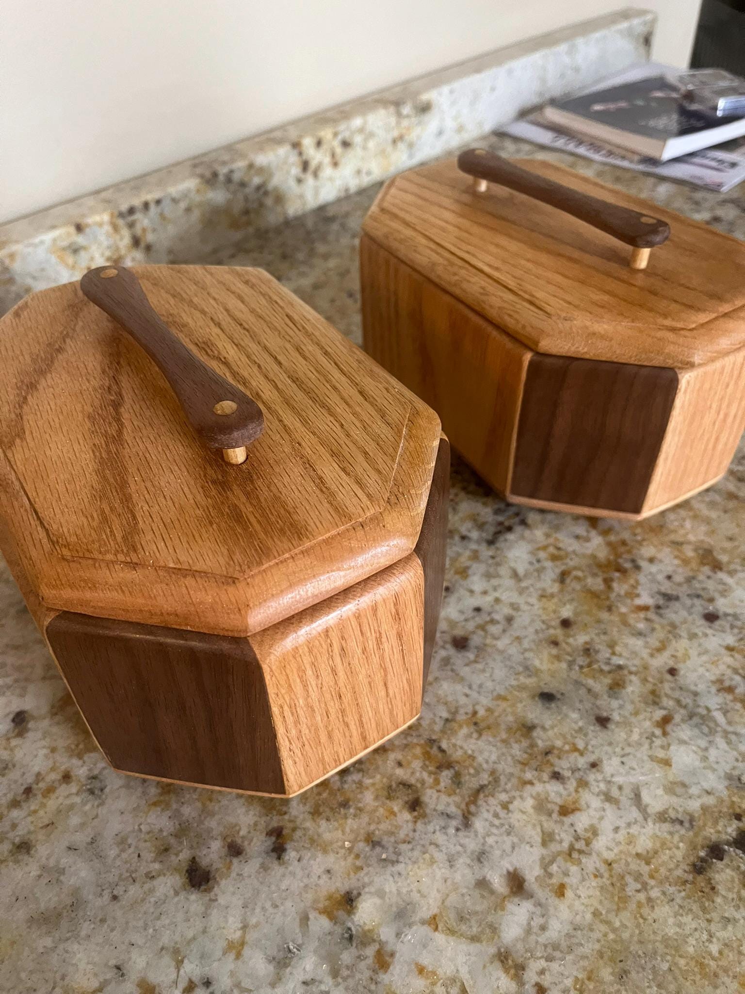 Oak & Walnut Keepsake box / Countertop box