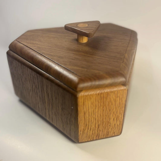 Handcrafted Walnut & Oak Keepsake Box: Countertop Memory Box