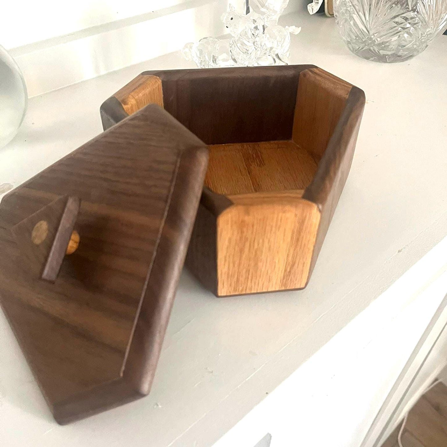 Handcrafted Walnut & Oak Keepsake Box: Countertop Memory Box