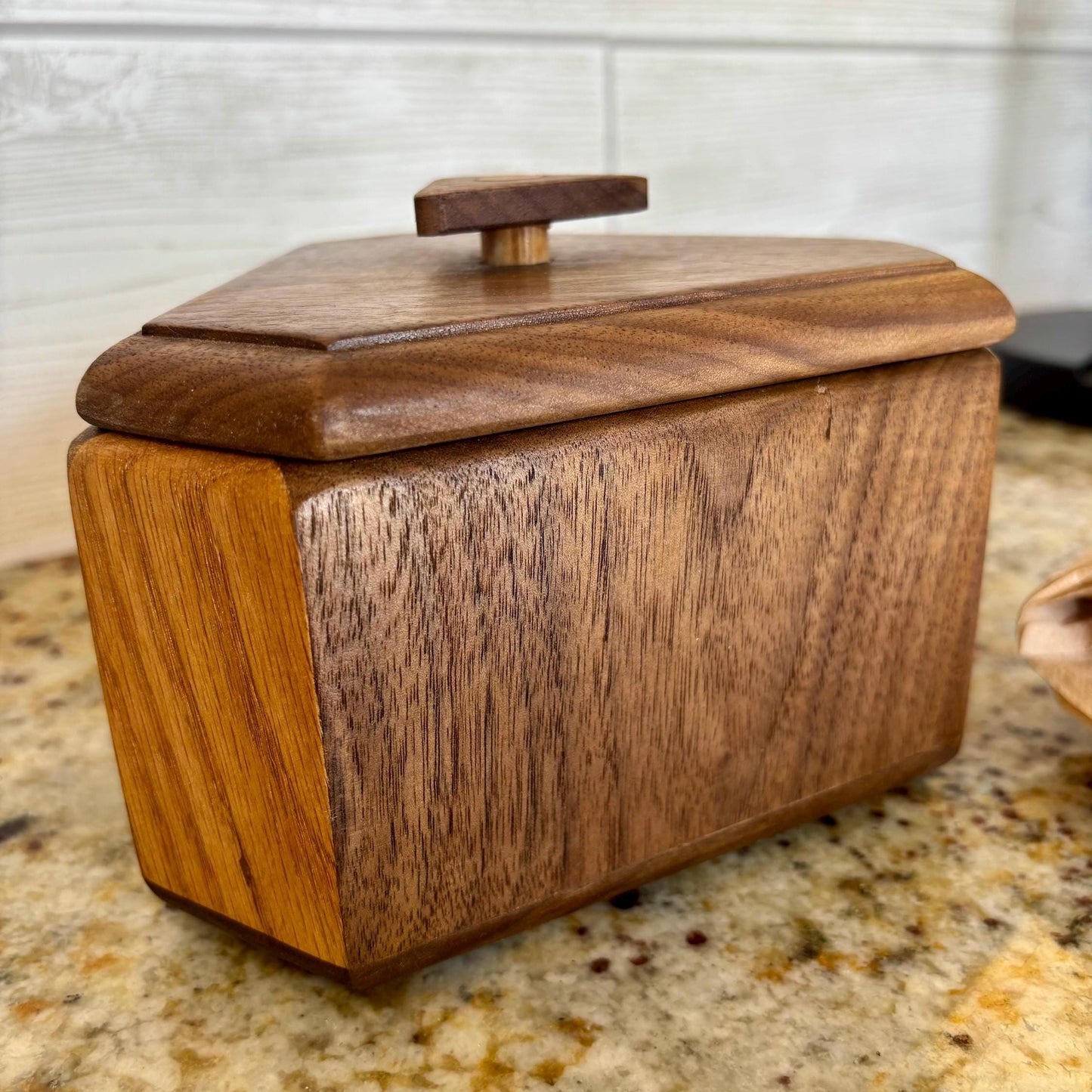 Handcrafted Walnut & Oak Keepsake Box: Countertop Memory Box