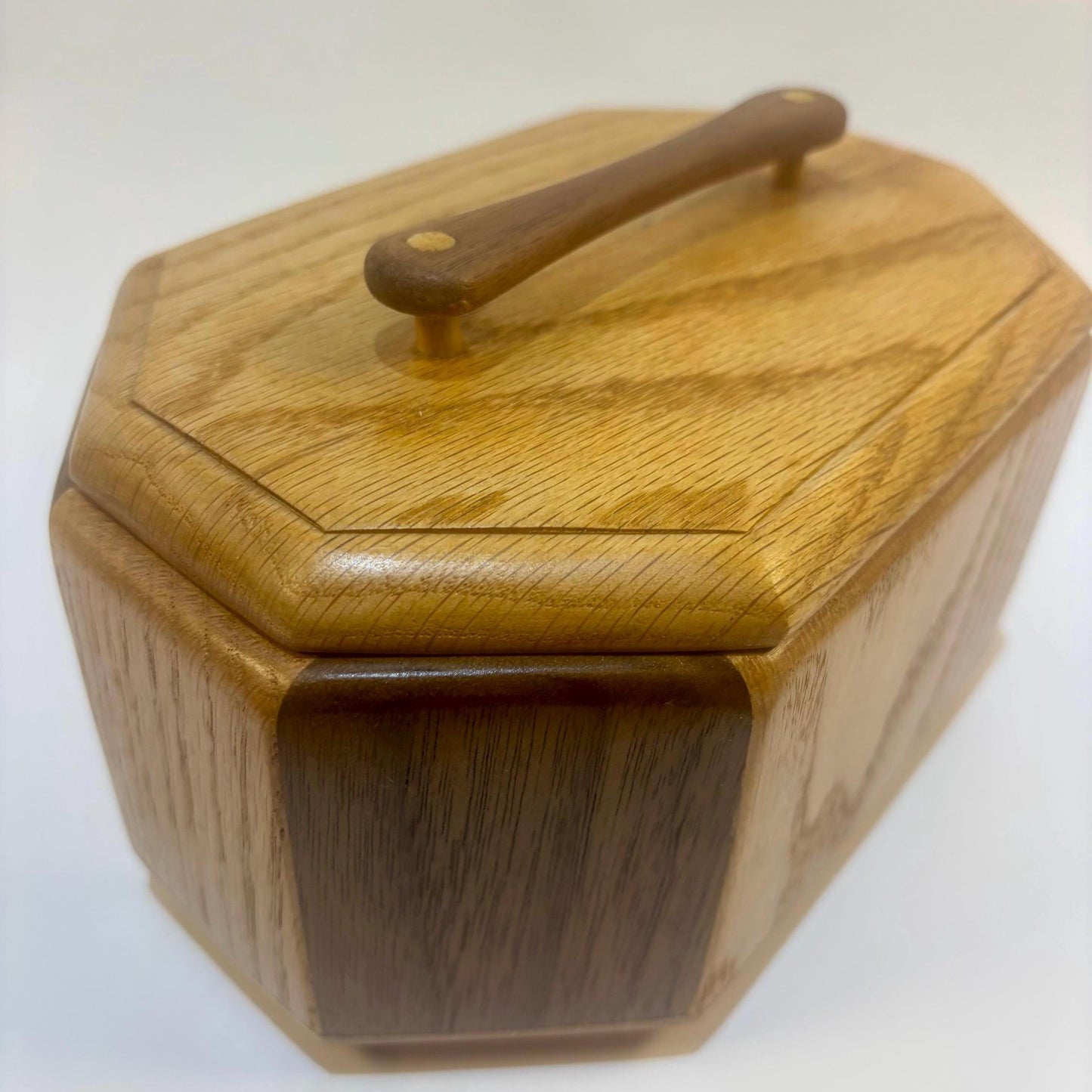 Oak & Walnut Keepsake box / Countertop box