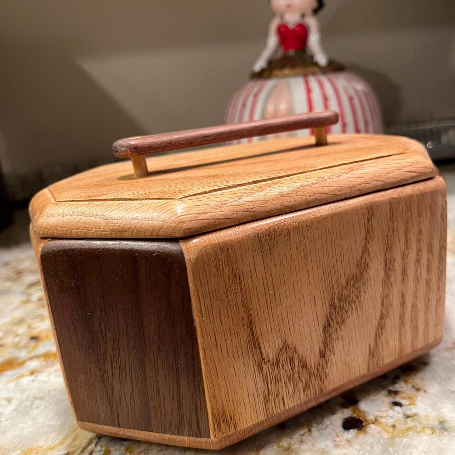 Oak & Walnut Keepsake box / Countertop box