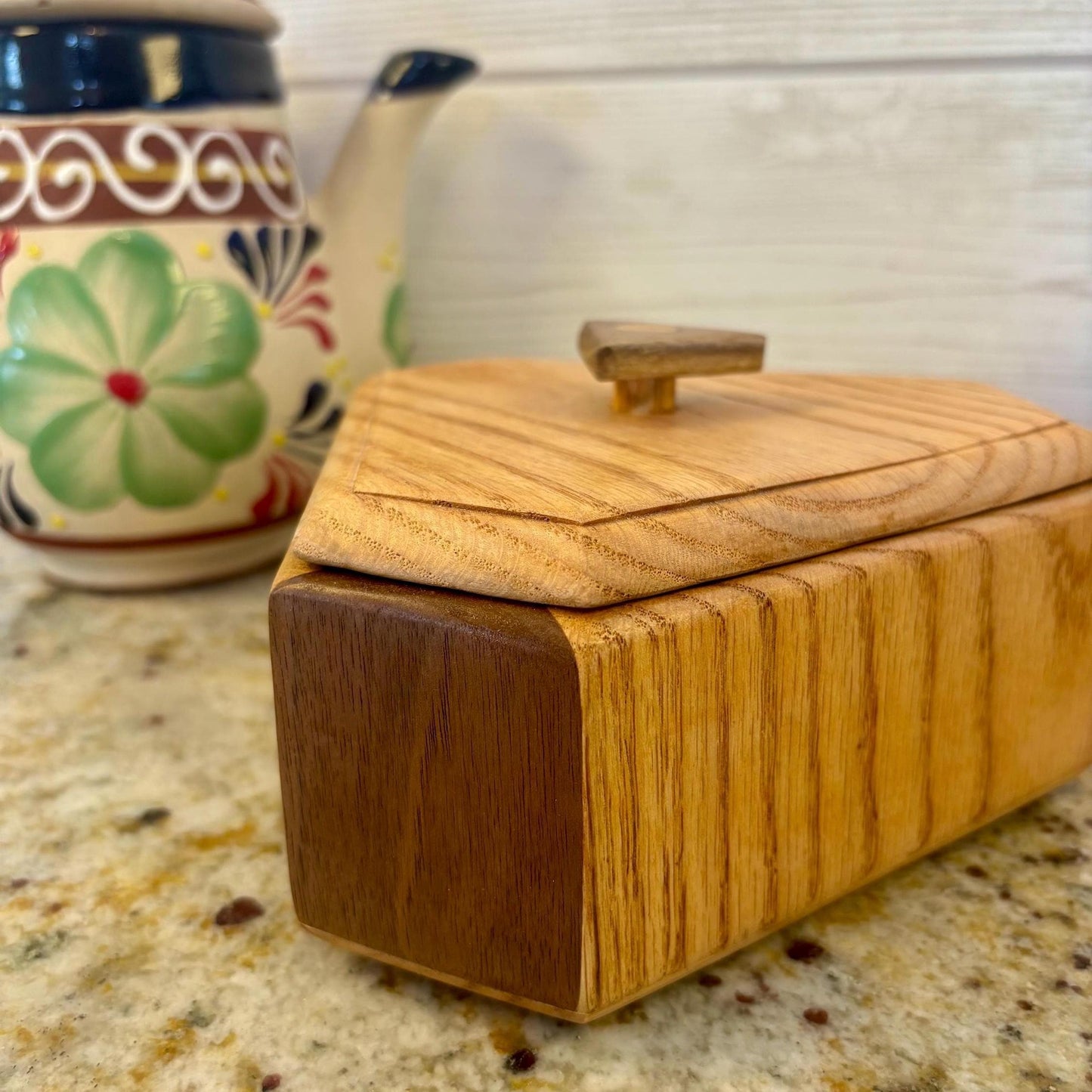 Oak & Walnut Keepsake box / Countertop box
