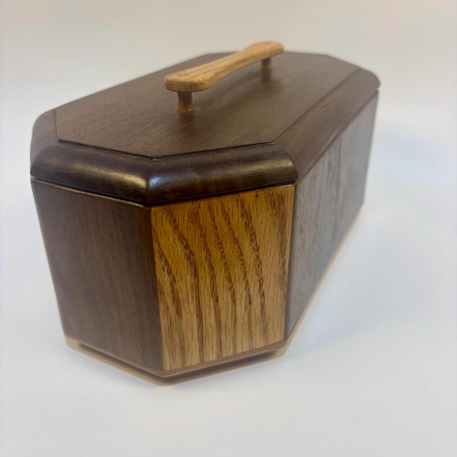 Walnut & Oak Keepsake box / Countertop box