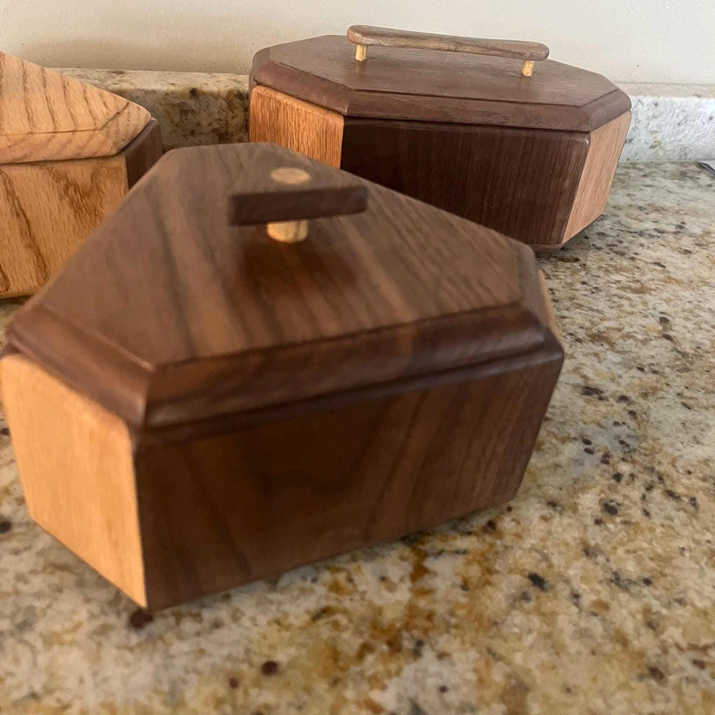 Handcrafted Walnut & Oak Keepsake Box: Countertop Memory Box