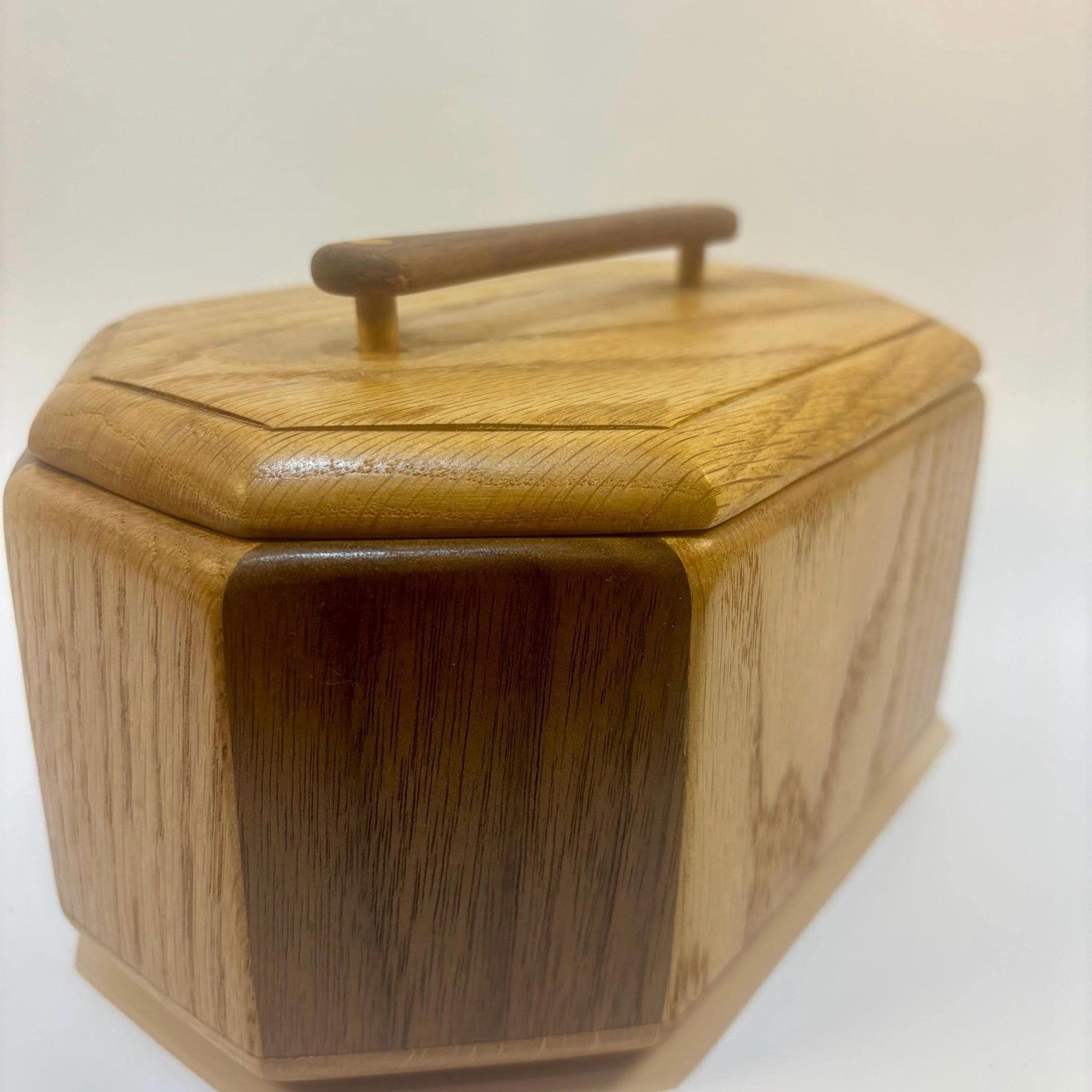 Oak & Walnut Keepsake box / Countertop box