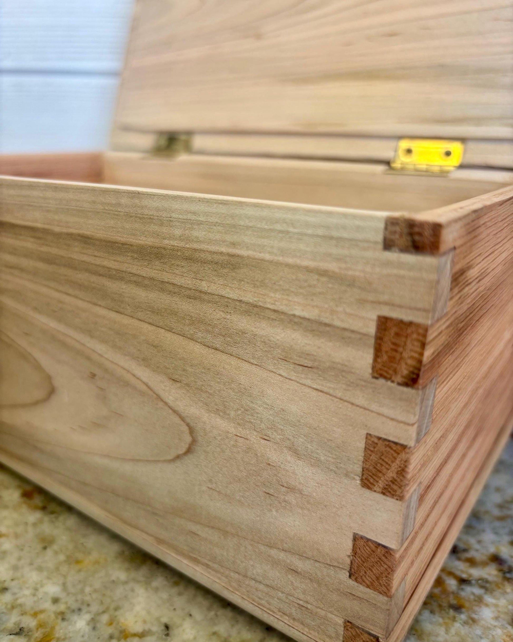 Maple Keepsake / Dresser Box