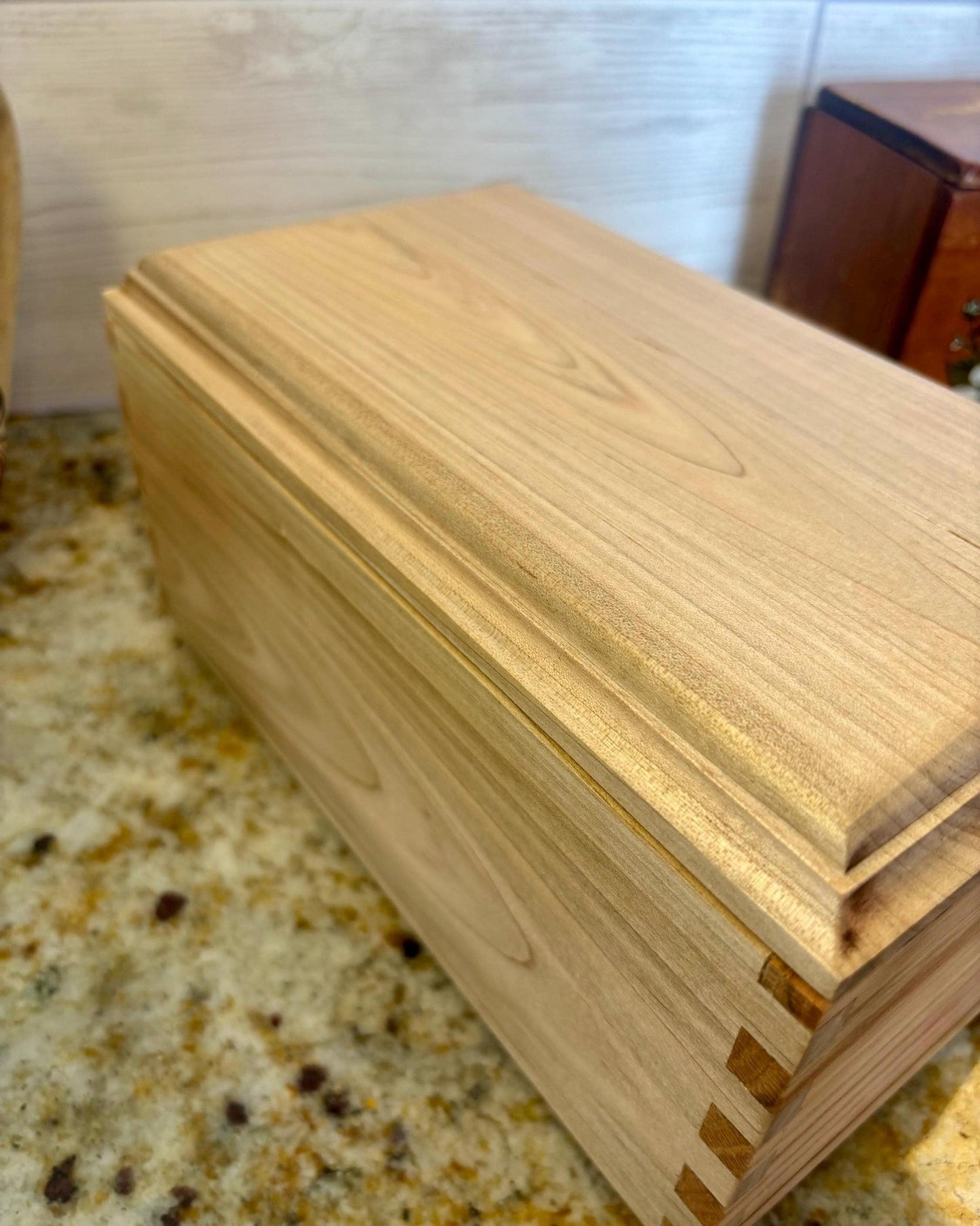 Maple Keepsake / Dresser Box