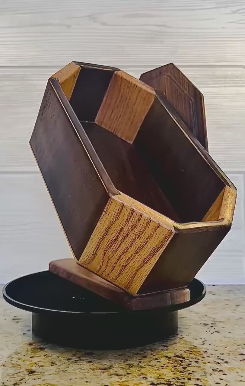 Walnut & Oak Keepsake box / Countertop box