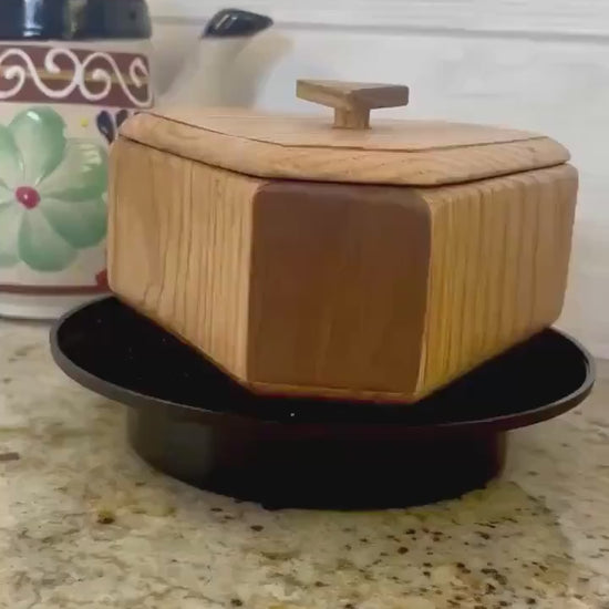 Oak & Walnut Keepsake box / Countertop box